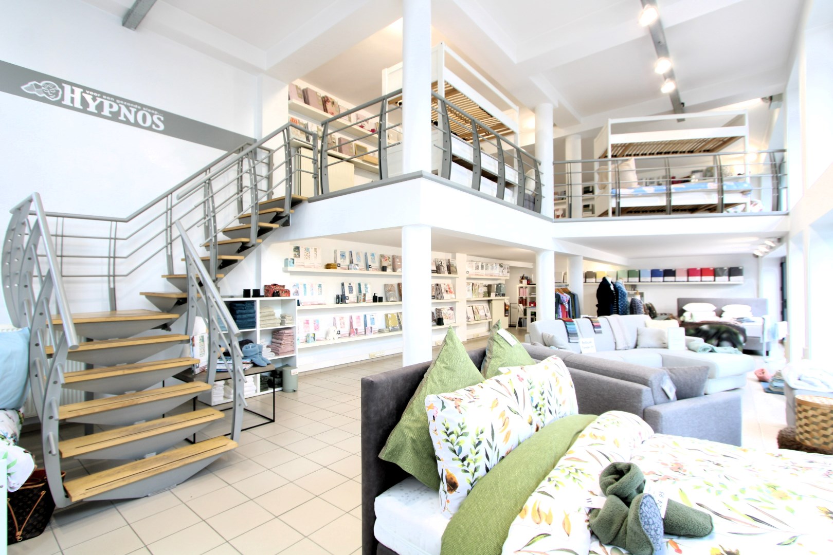 Van Acker Real Estate, Insurance & Invest